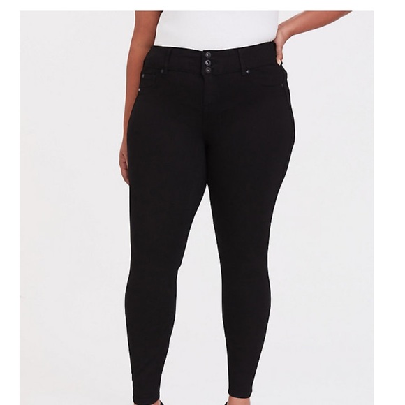 torrid Denim - Brand new never used size 24 regular torrid jeans